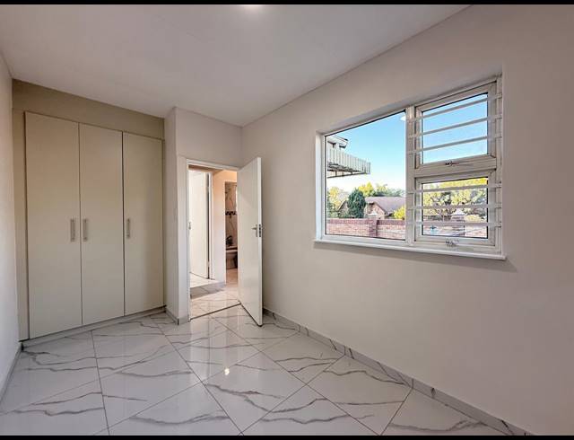 4 BEDROOM TOWNHOUSE FOR SALE IN AVIARY HILL